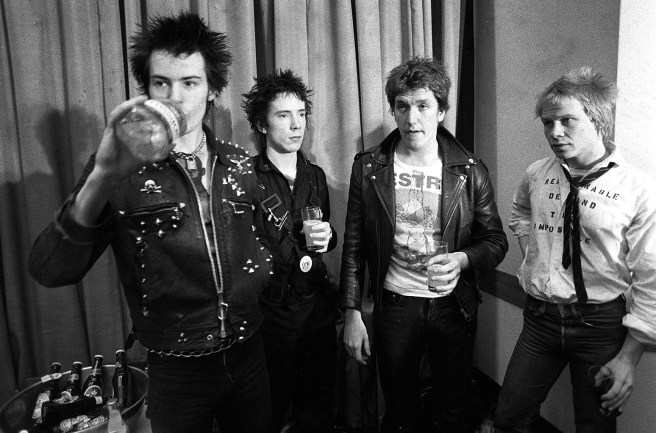 sex-pistols-1977-bw-billboard-1548.jpg